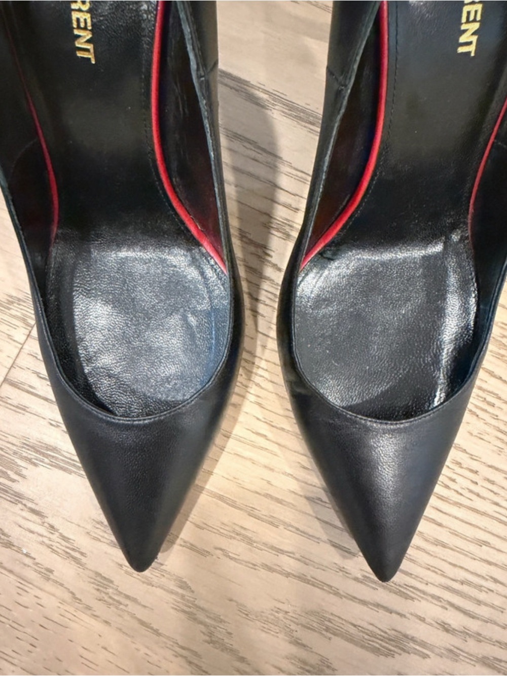 Yves Saint Laurent Black Leather Pointed Toe Stiletto Pumps - Picture 4 of 9